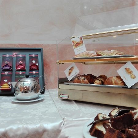 Hotel Ideale Varazze Luaran gambar