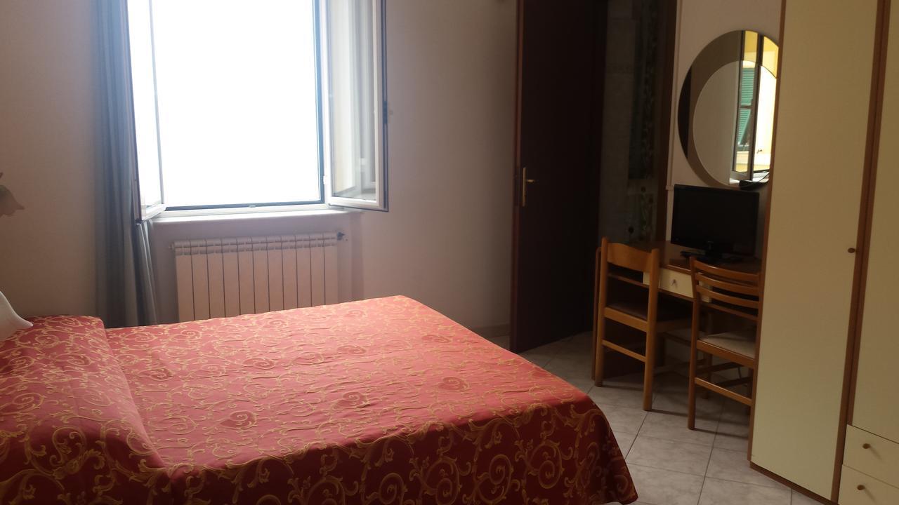 Hotel Ideale Varazze Luaran gambar