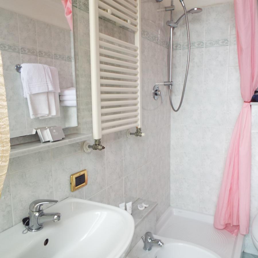 Hotel Ideale Varazze Luaran gambar
