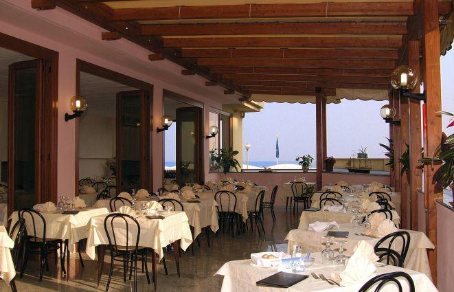 Hotel Ideale Varazze Luaran gambar