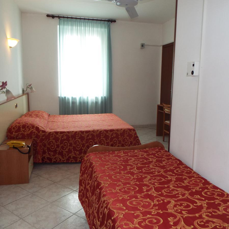 Hotel Ideale Varazze Luaran gambar